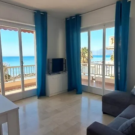 Апартаменты Casa Anna Fronte Mare *