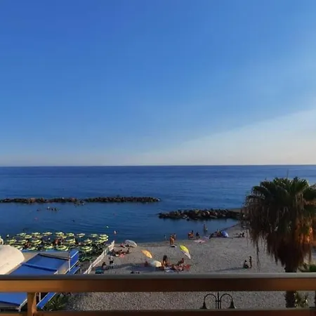 Апартаменты Casa Anna Fronte Mare *