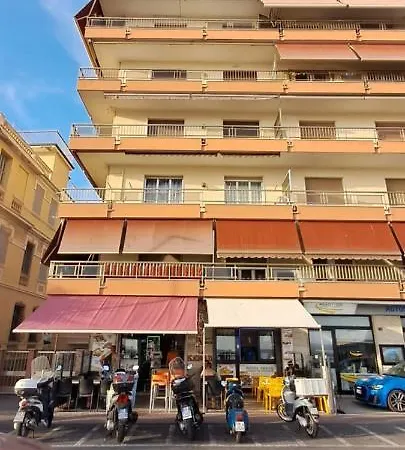 Апартаменты Casa Anna Fronte Mare Вентимилья