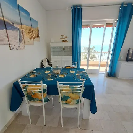 Апартаменты Casa Anna Fronte Mare *