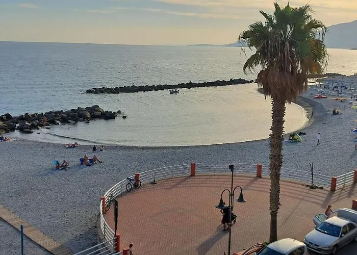 Casa Anna Fronte Mare Ventimiglia