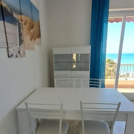 Casa Anna Fronte Mare Apartment *