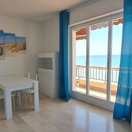 Apartment Casa Anna Fronte Mare
